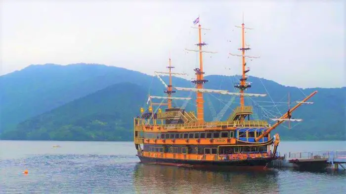 A boat in Ashinoko Lake i