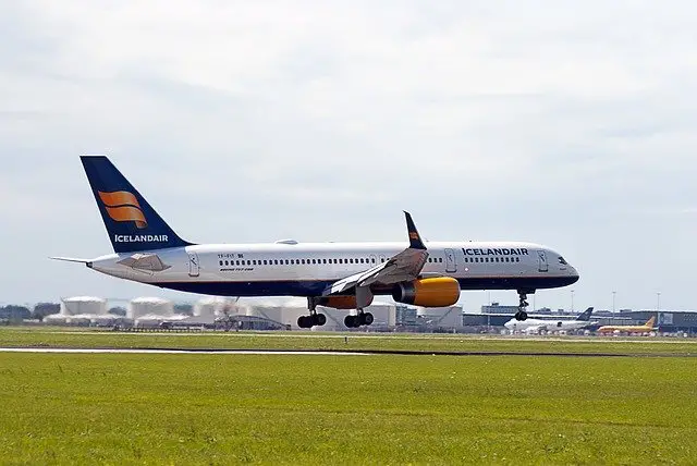 IcelandAir plane